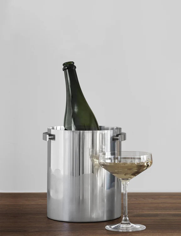 Stelton Arne Jacobsen champagne cooler with lid.