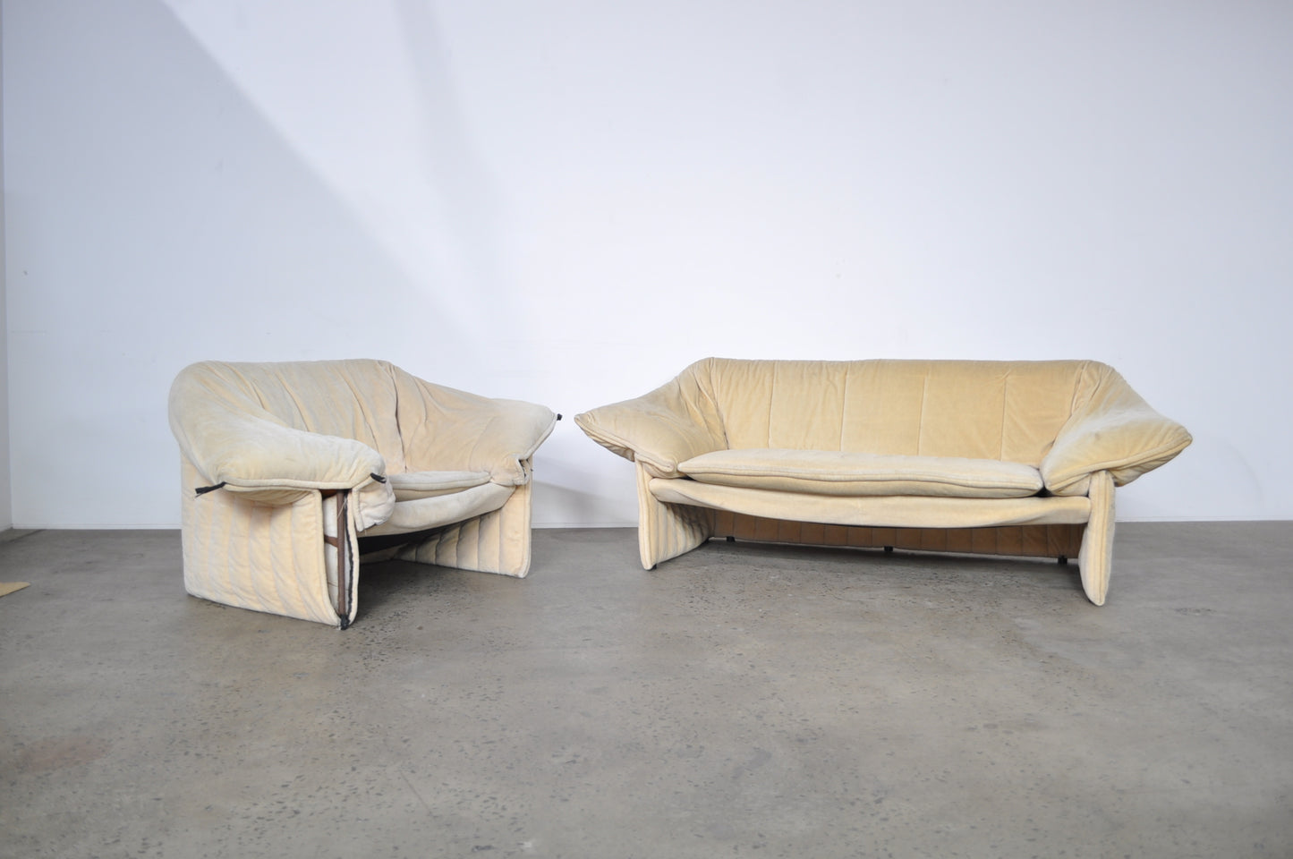 Mario Bellini "le Stelle" Sofa and  lounge chair set. Restoration project.