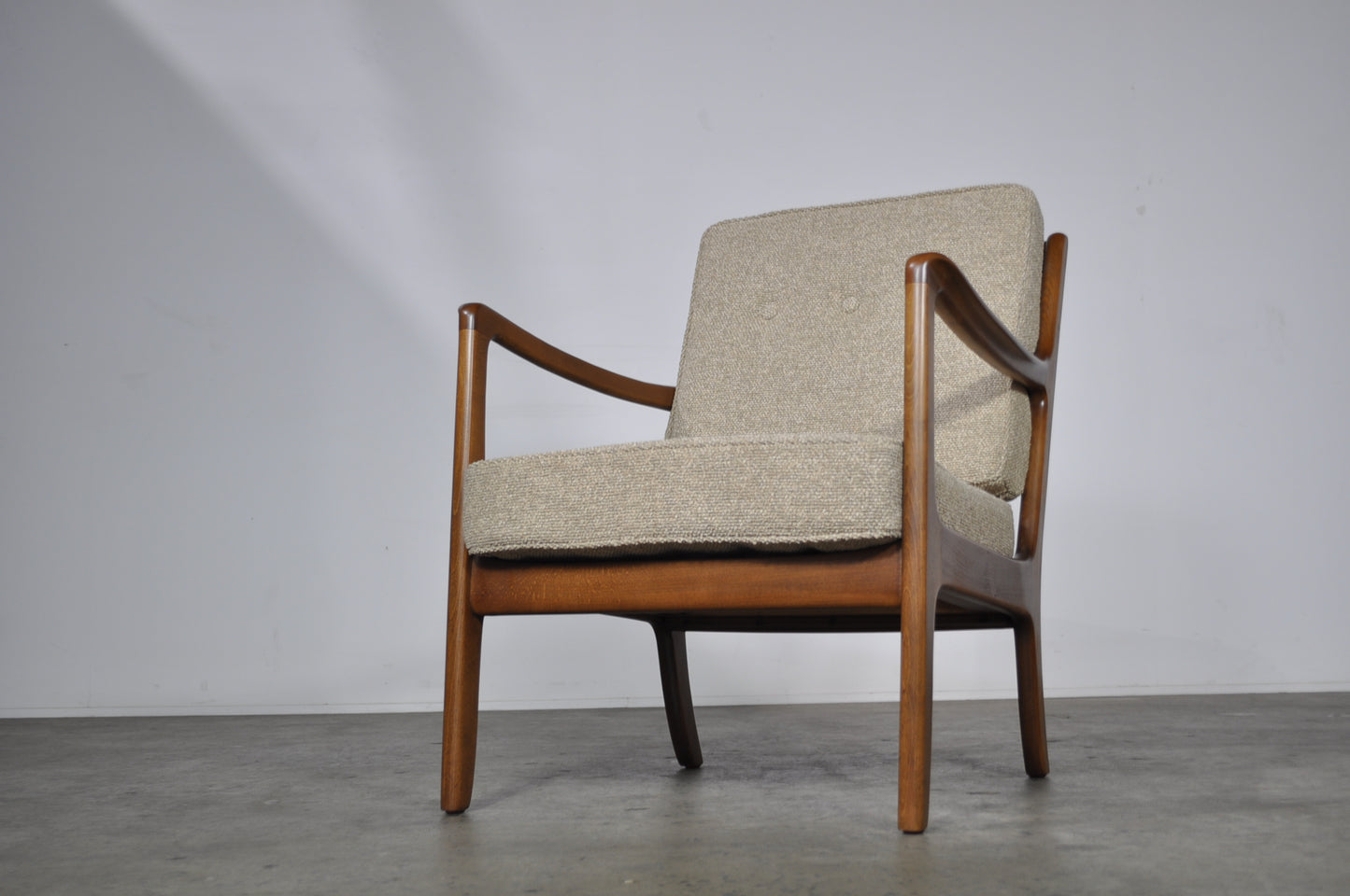 Ole Wanscher 'Senator' Armchair.