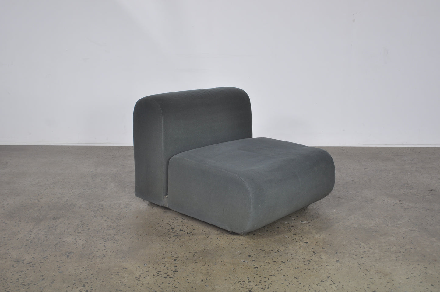 Knoll Suzanne chair by Kazuhide Takahama.