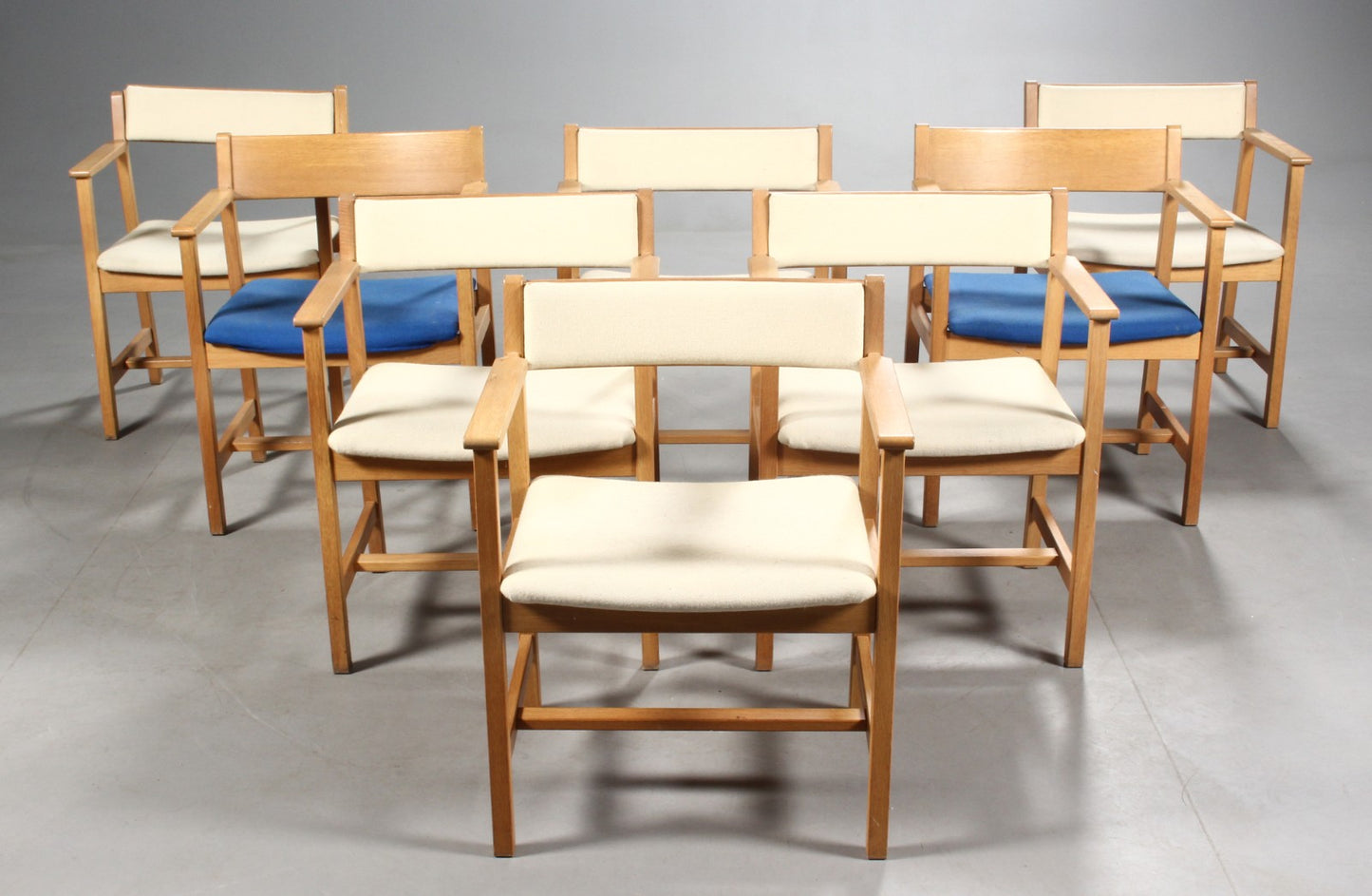 Børge Mogensen armchairs in oak, model 3248 set of 8. To be restored.