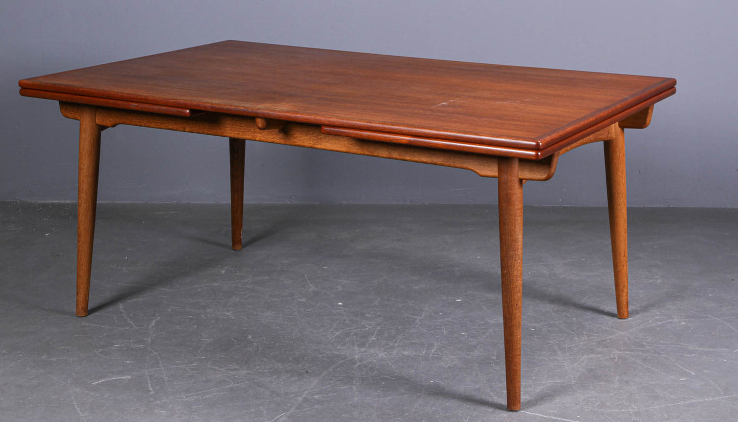 Hans J. Wegner. Teak and oak dining table large model AT-312.