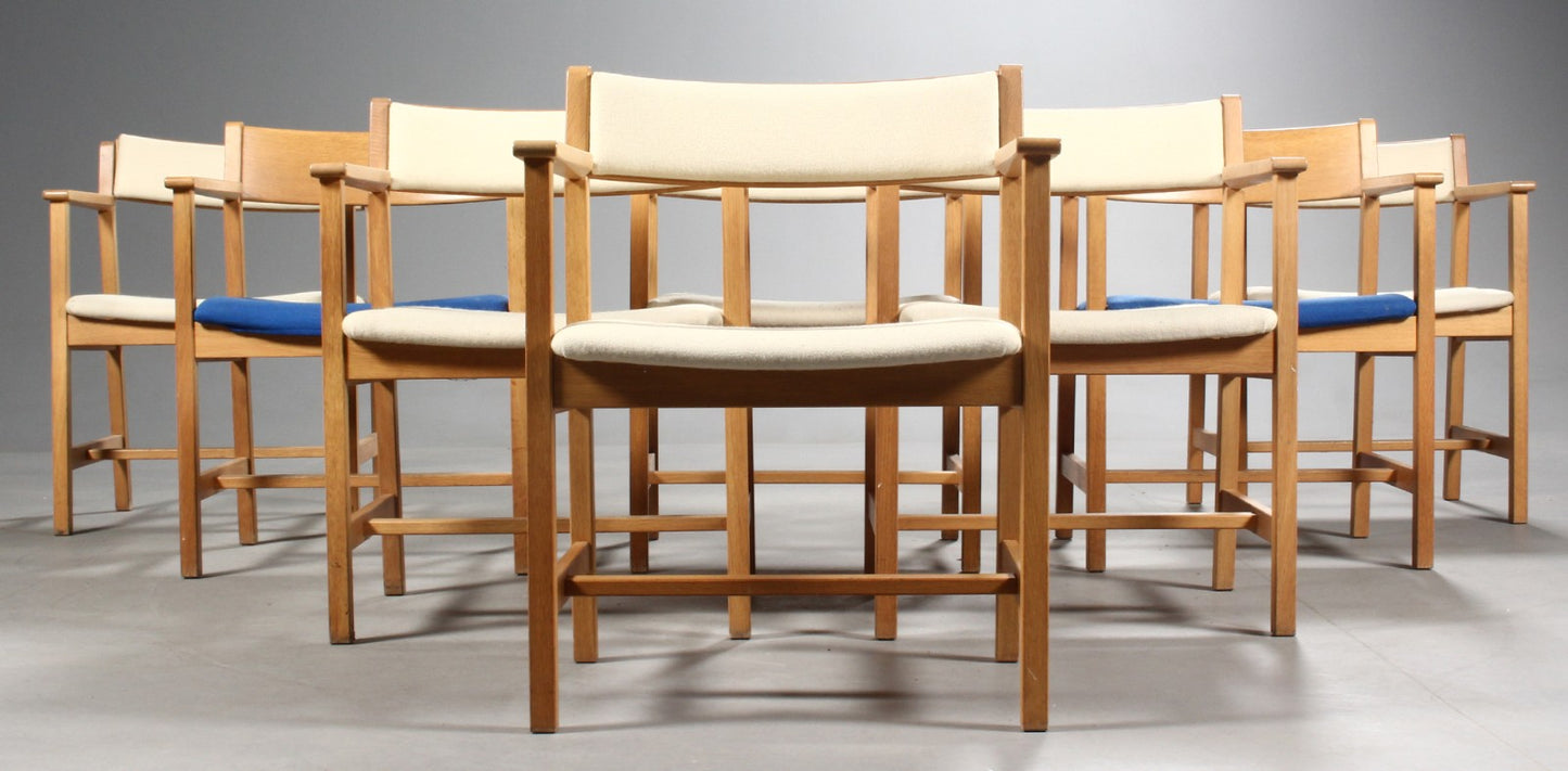 Børge Mogensen armchairs in oak, model 3248 set of 8. To be restored.