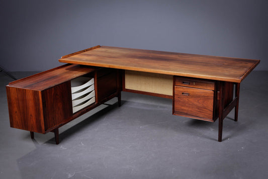 Arne Vodder. Rosewood desk.