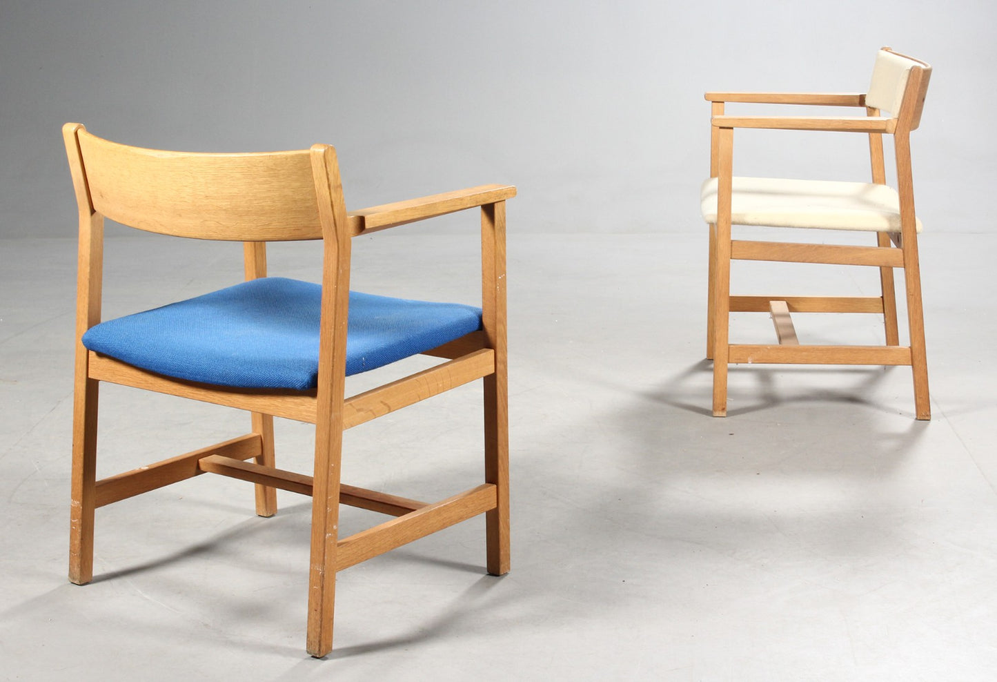Børge Mogensen armchairs in oak, model 3248 set of 8. To be restored.
