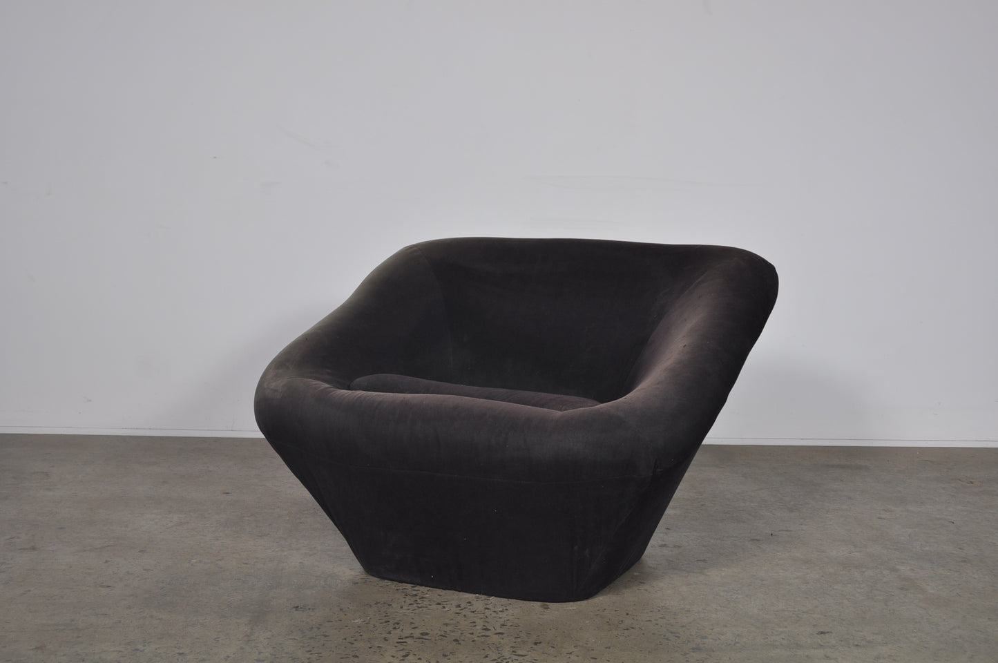 Artifort Classic Nest Chair by Pierre Paulin.