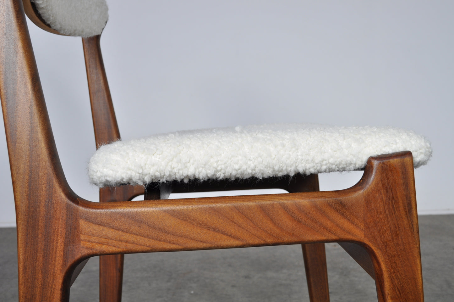 Danish dining chair. Set of 6 in Boucle.