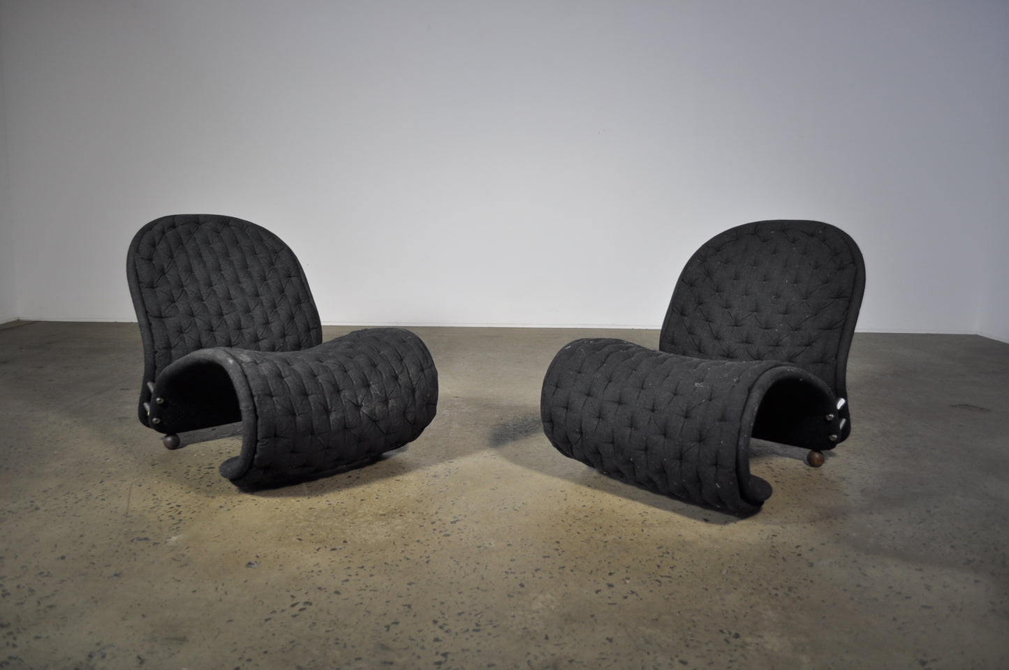 Verner Panton 1-2-3 Lounge chair in shorter style. Under restoration