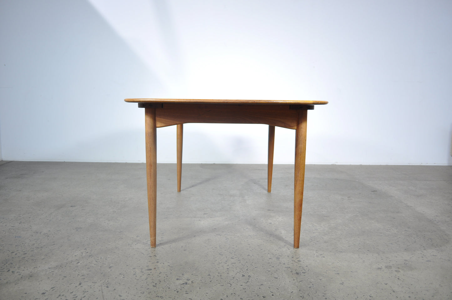 Parker model 26 extension table.