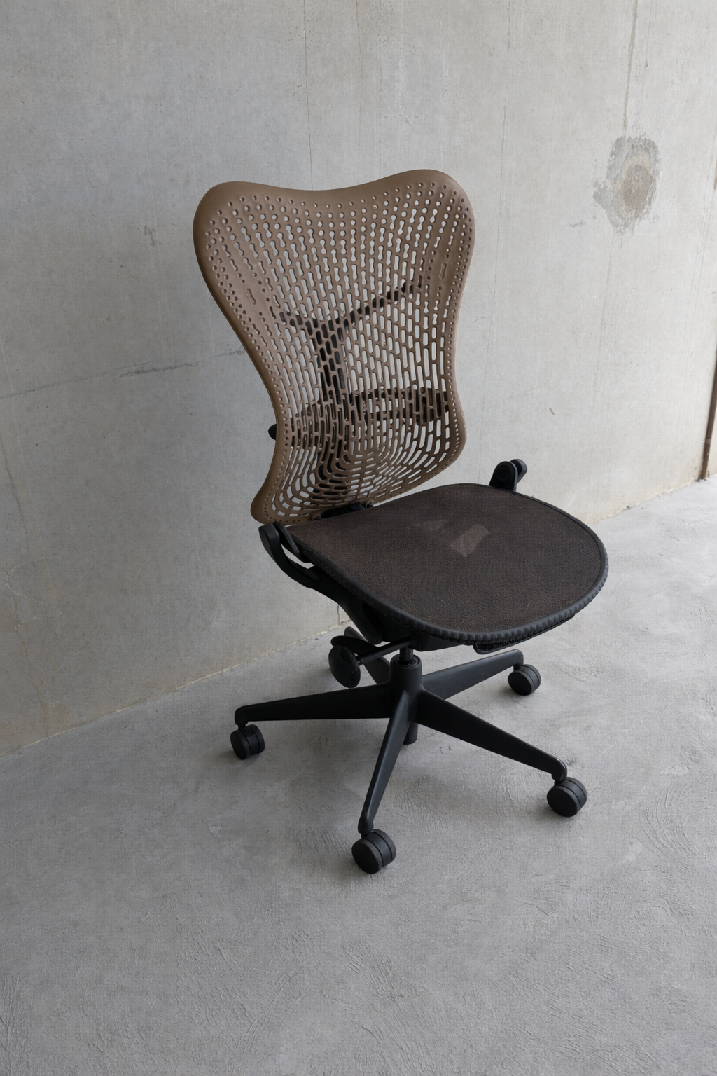 Herman Miller Mirra Task Chair by Studio 7.5.