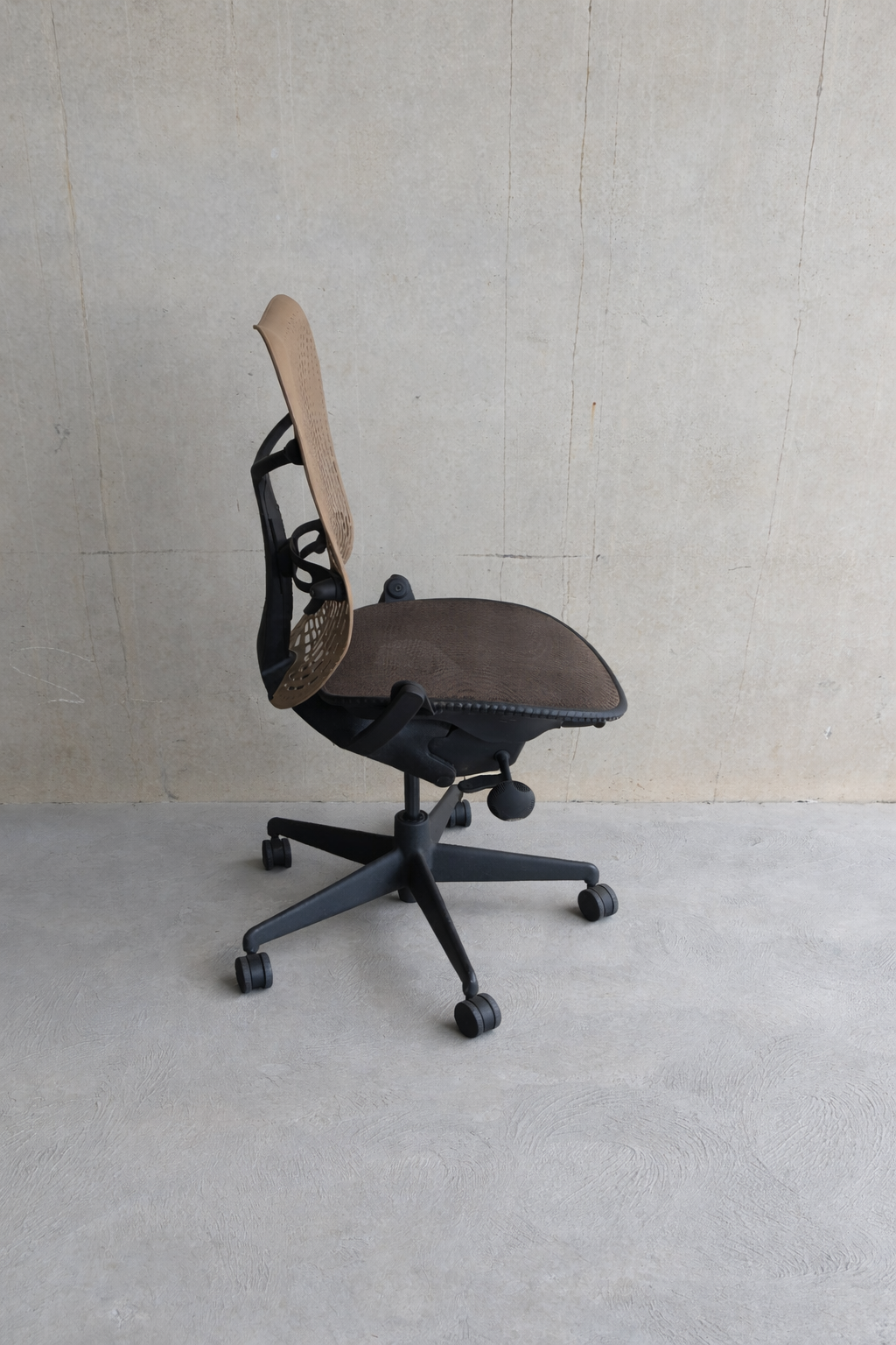 Herman Miller Mirra Task Chair by Studio 7.5.