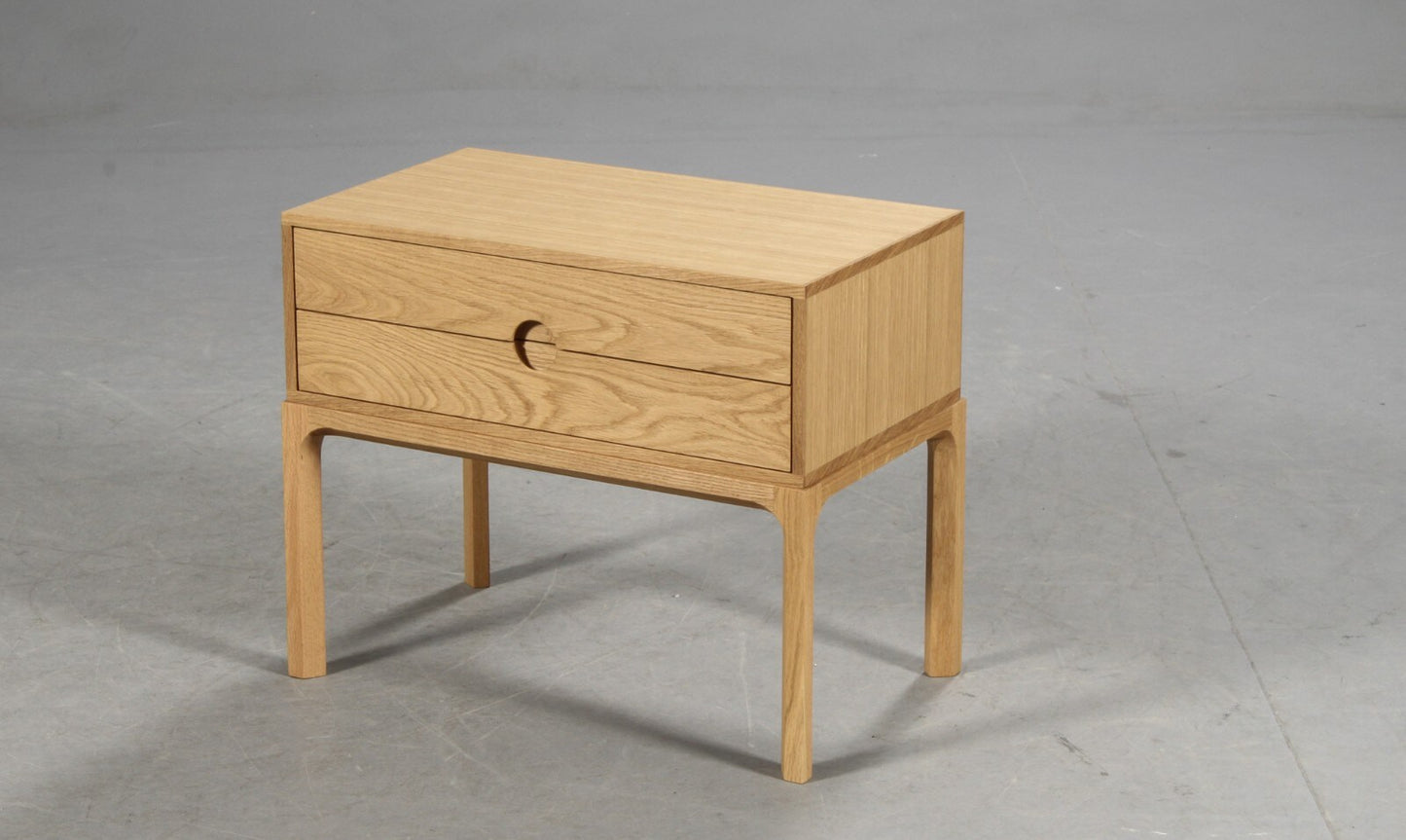 Kai Kristiansen. Chest of drawers / bedside table of veneered oak.