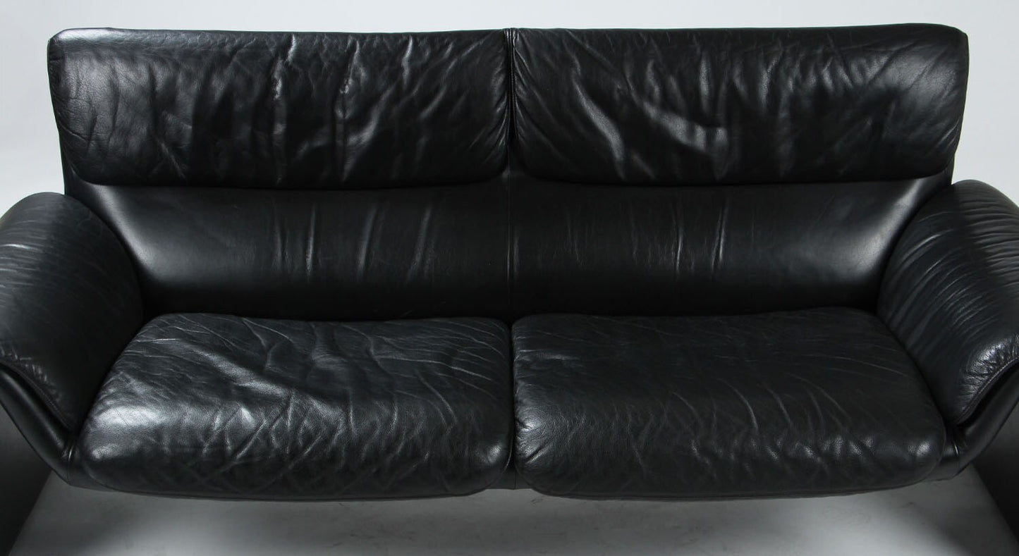 De Sede Two-Seater Sofa Model DS-2011/02.