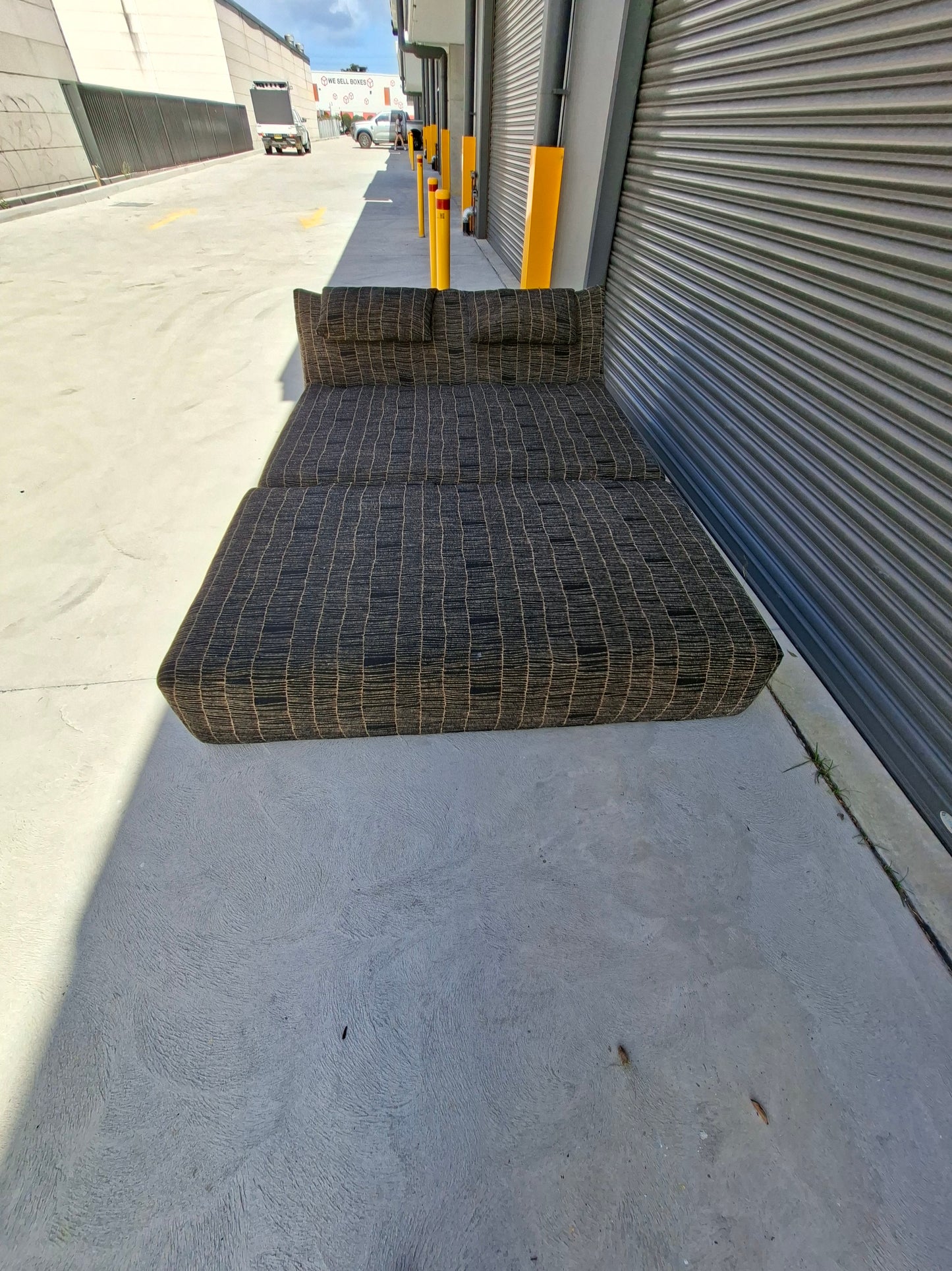 Le bambole daybed By Mario Bellini for B&B Italia. To be restored.