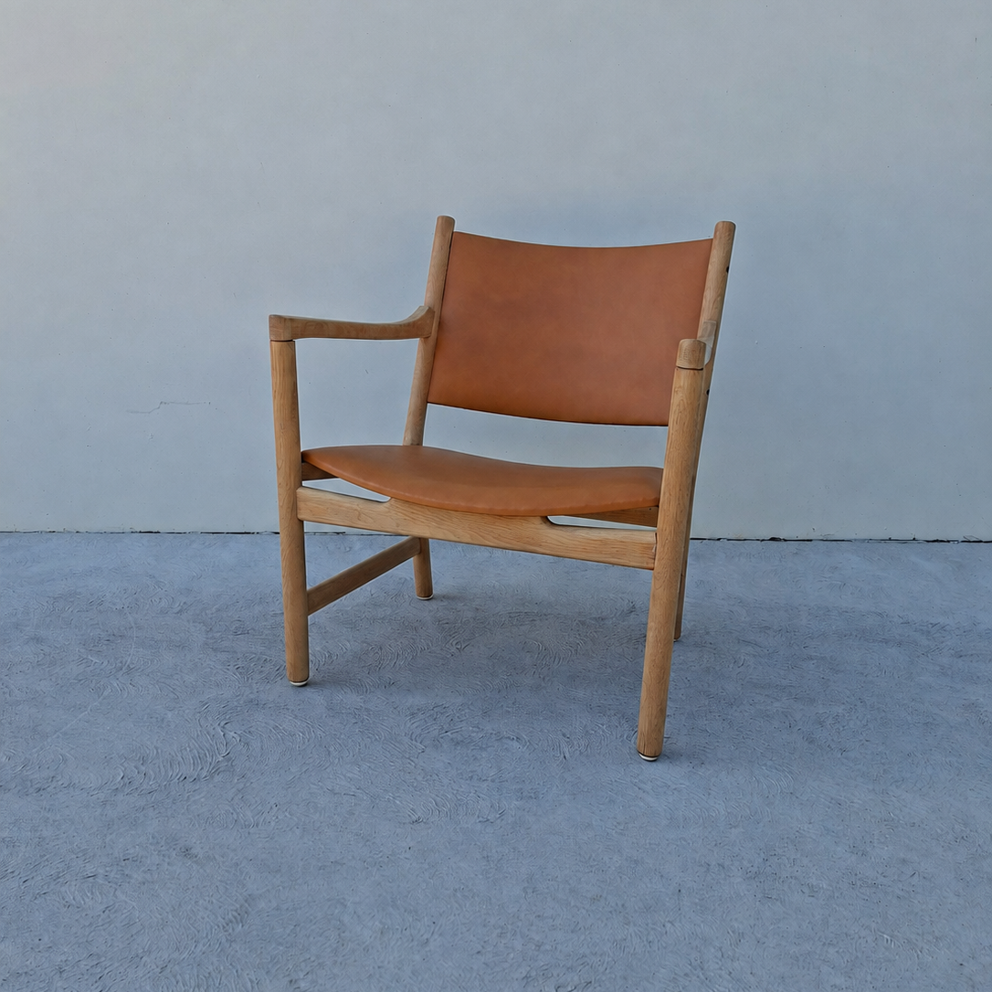 Hans J. Wegner CH-52 Armchairs for Carl Hansen Søn in Pelle leather.