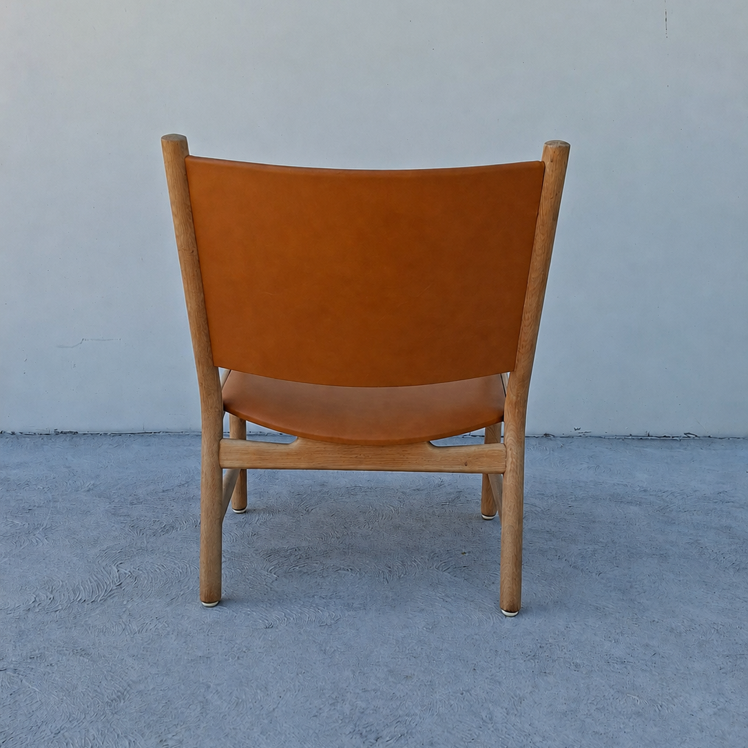 Hans J. Wegner CH-52 Armchairs for Carl Hansen Søn in Pelle leather.