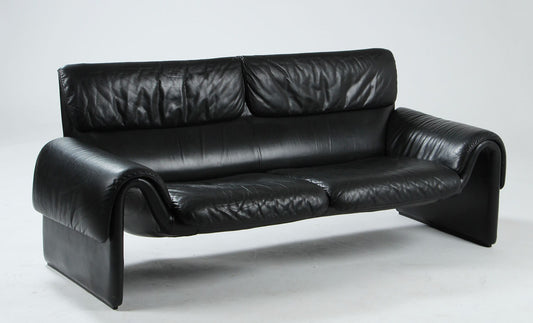 De Sede Two-Seater Sofa Model DS-2011/02.