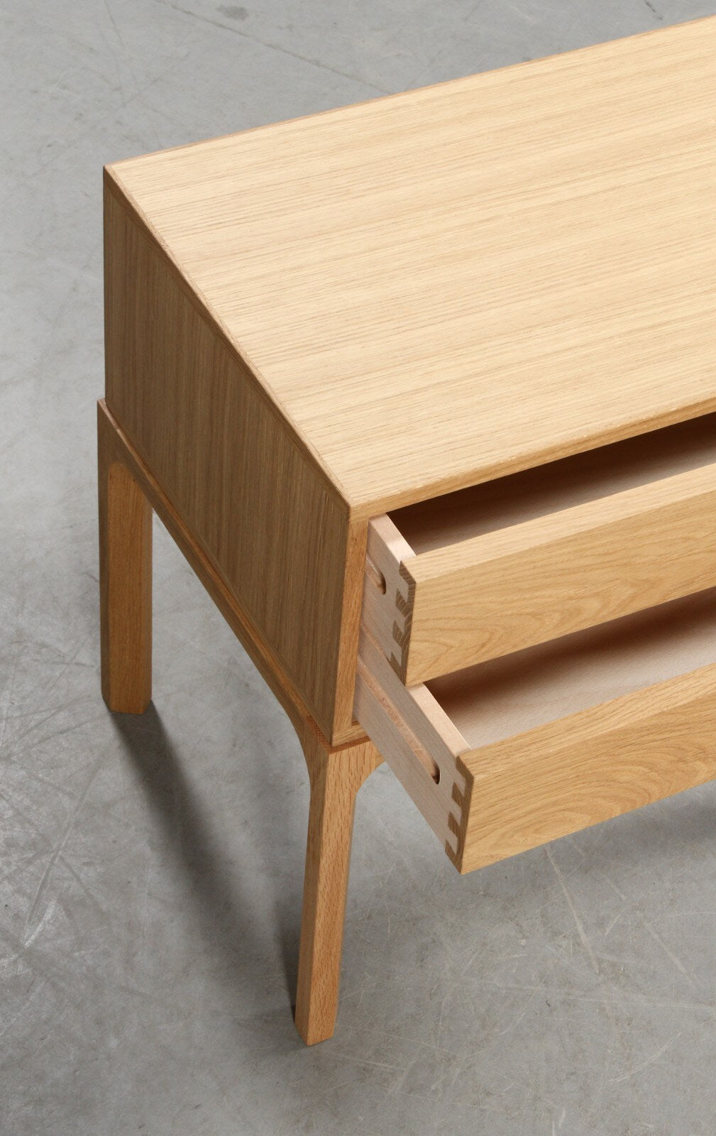 Kai Kristiansen. Chest of drawers / bedside table of veneered oak.