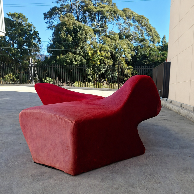 Zaha Hadid ‘Moraine’ Sofa for Sawaya & Moroni.