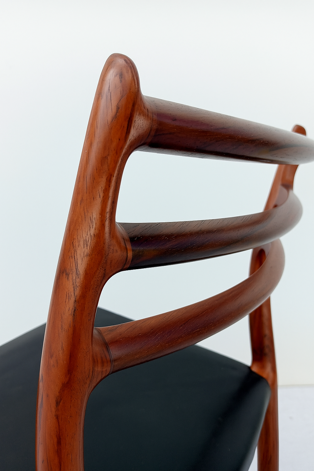 J.L. Møller model 78 chairs in Rosewood. Set of 8.