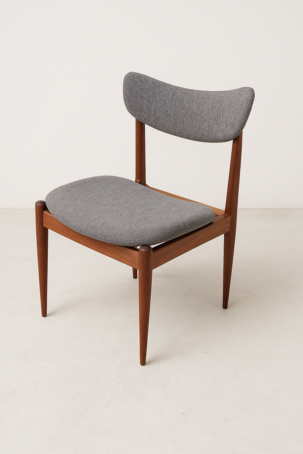 Parker model 108 dining chairs in Blackwood with Hallingdal fabric.