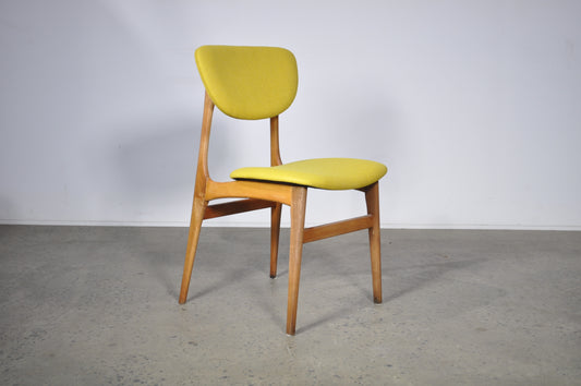 Elite Dining chairs. Set of 6 in yellow linen.