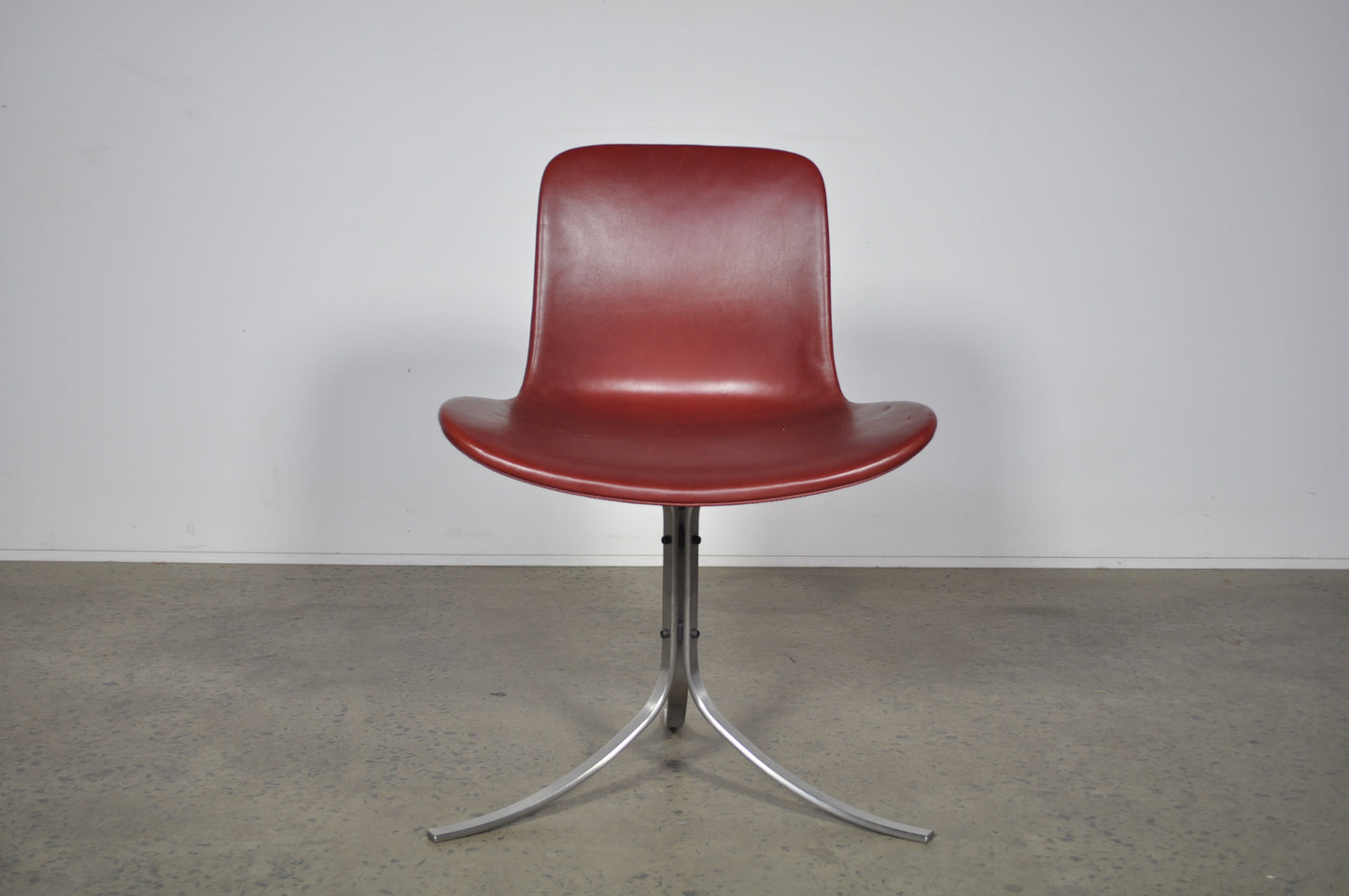 PK9 Chair by Poul Kjærholm for Fritz Hansen.