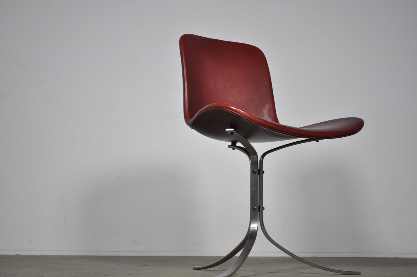 PK9 Chair by Poul Kjærholm for Fritz Hansen.