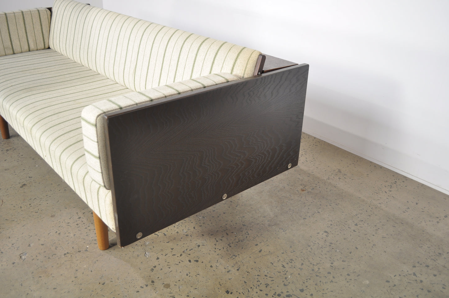 Hans J. Wegner GE6 Daybed Sofa for GETAMA.