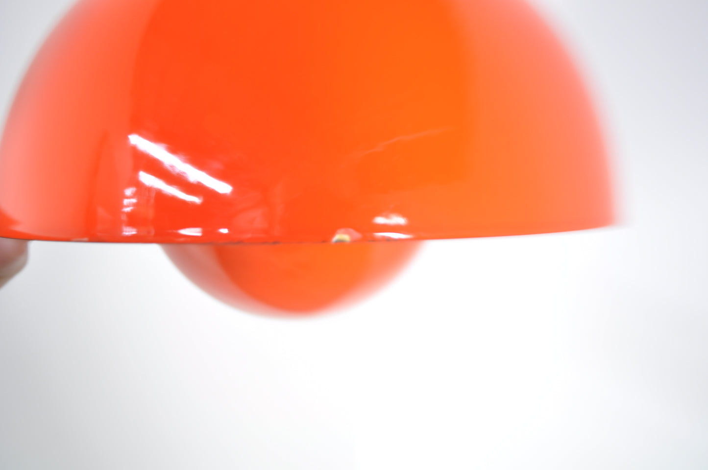 Verner Panton Flower Pot pendant in Orange.