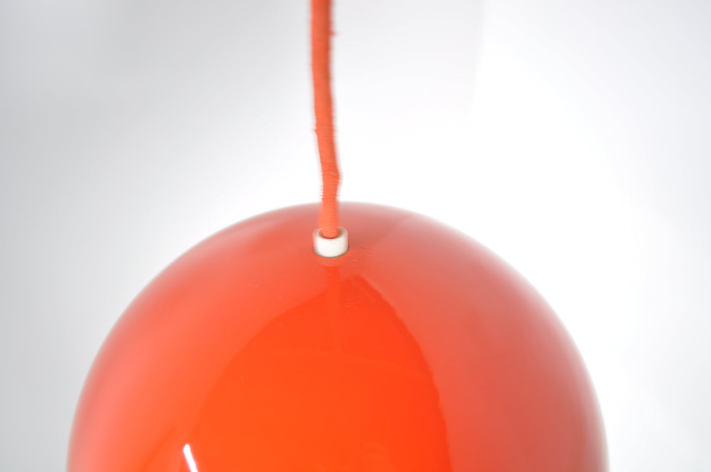 Verner Panton Flower Pot pendant in Orange.