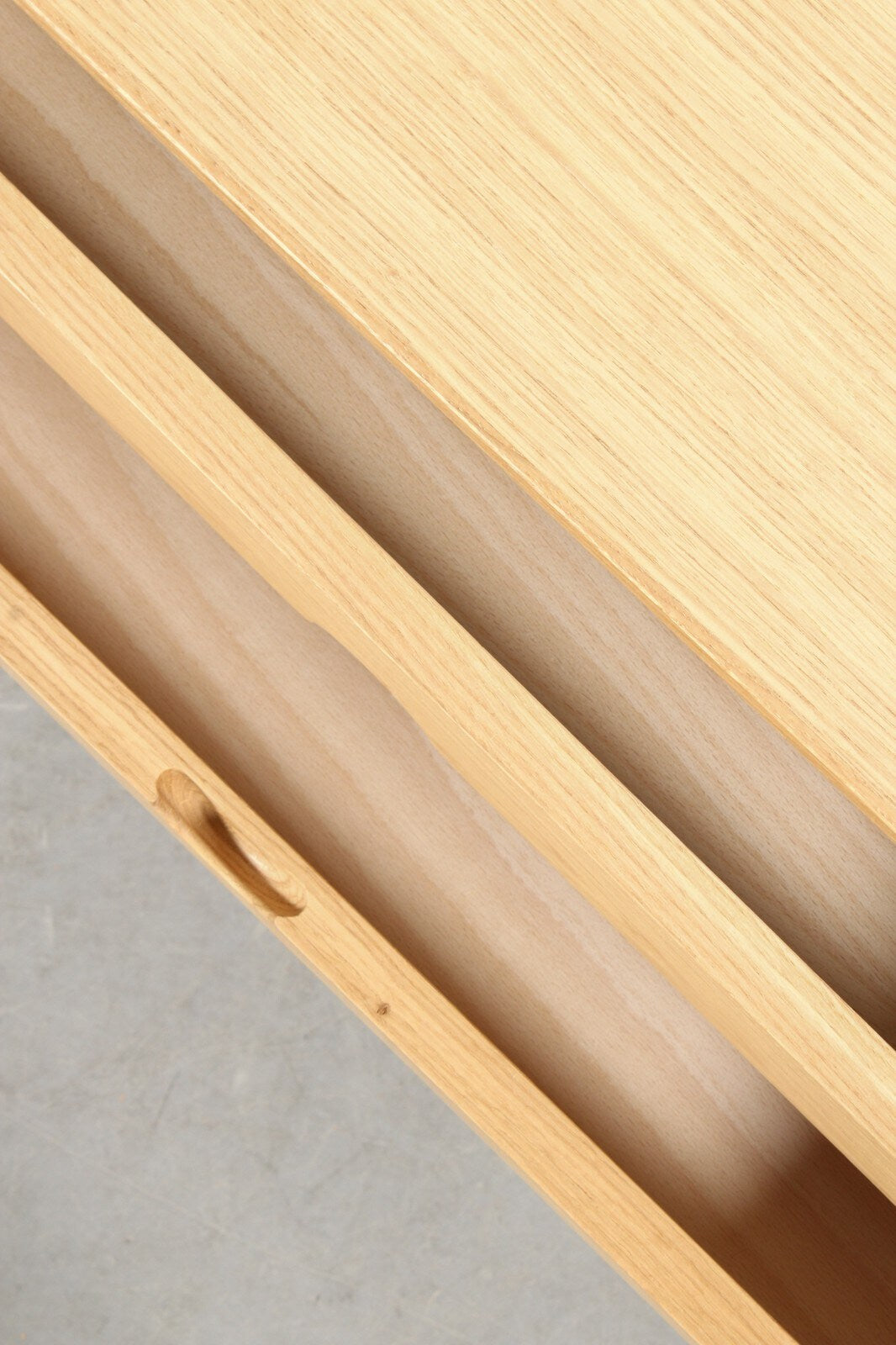 Kai Kristiansen. Chest of drawers / bedside table of veneered oak.