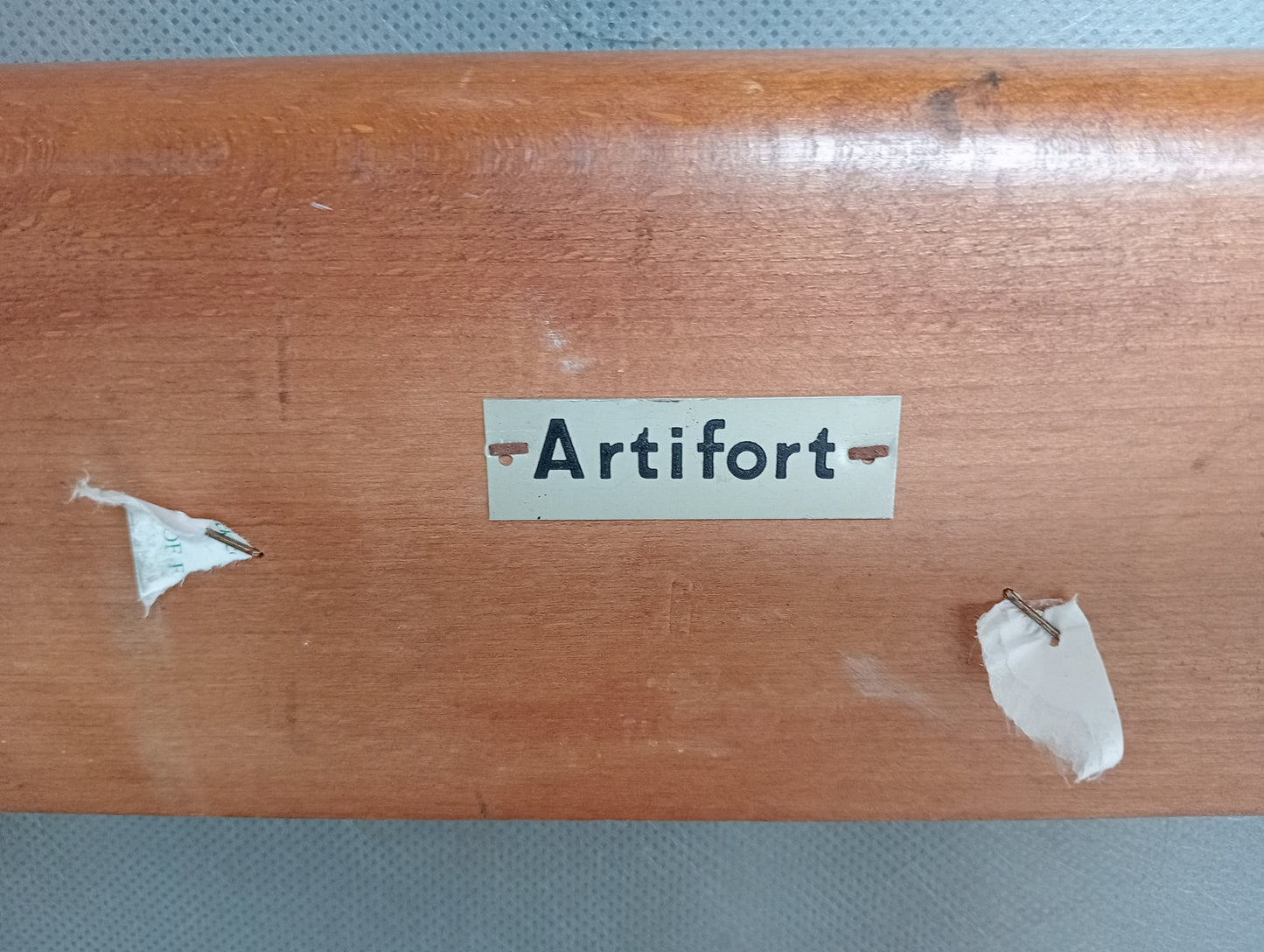 Theo Ruth 115 Model sofa by Artifort. To be restored.