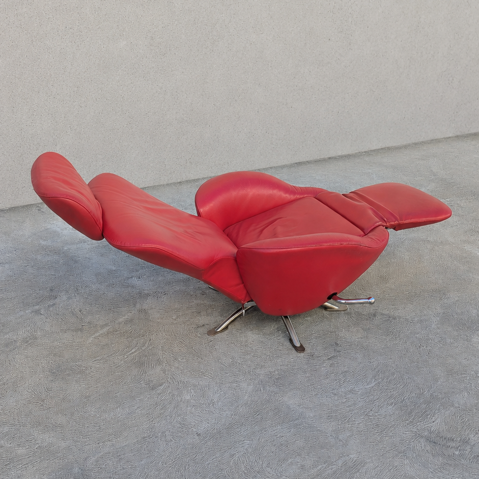 Cassina K10 Dodo Reclining Armchair in Red Leather.