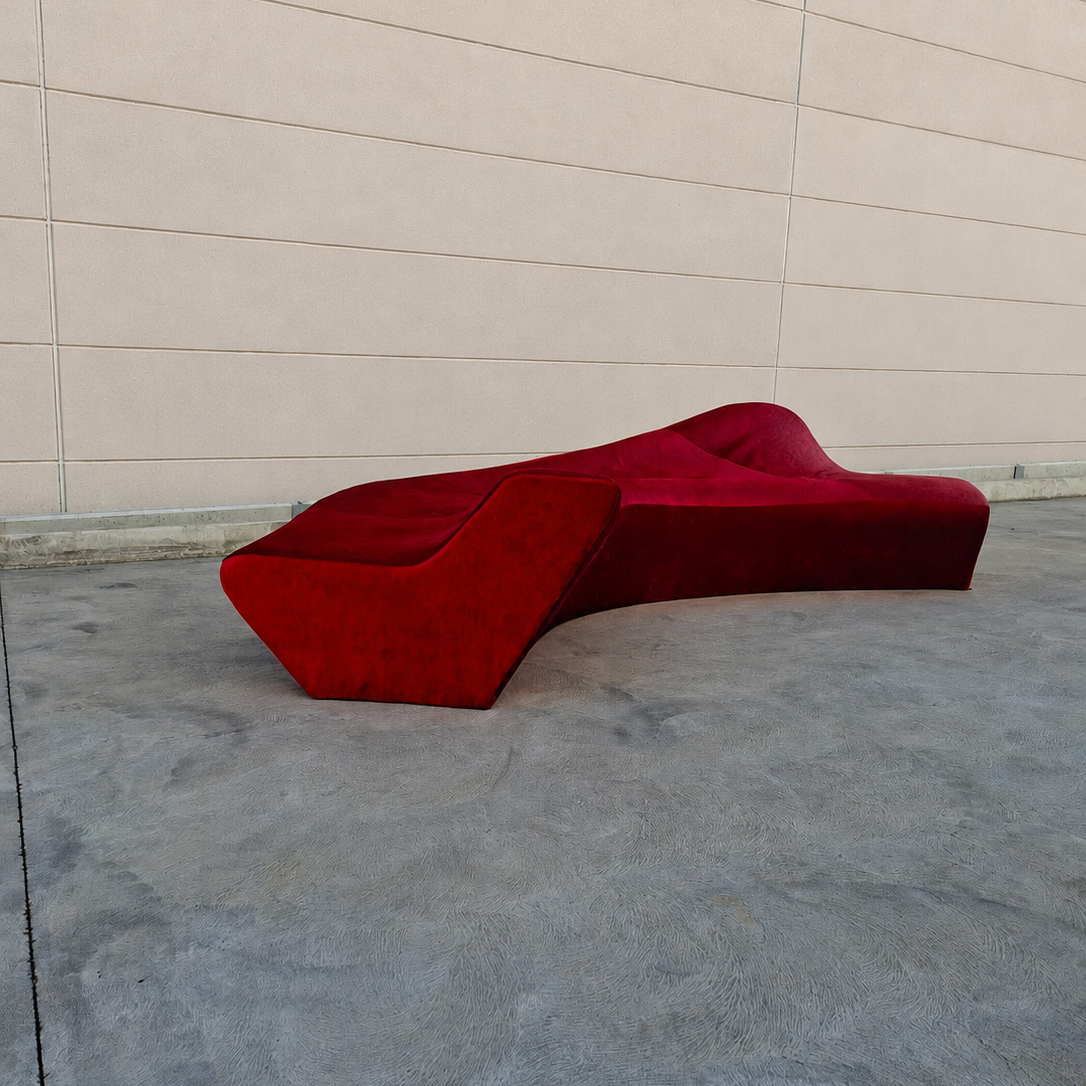 Zaha Hadid ‘Moraine’ Sofa for Sawaya & Moroni.