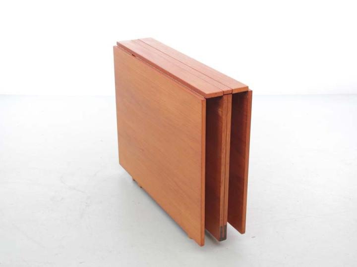 Maria expanding dining table by Bruno Mathsson.