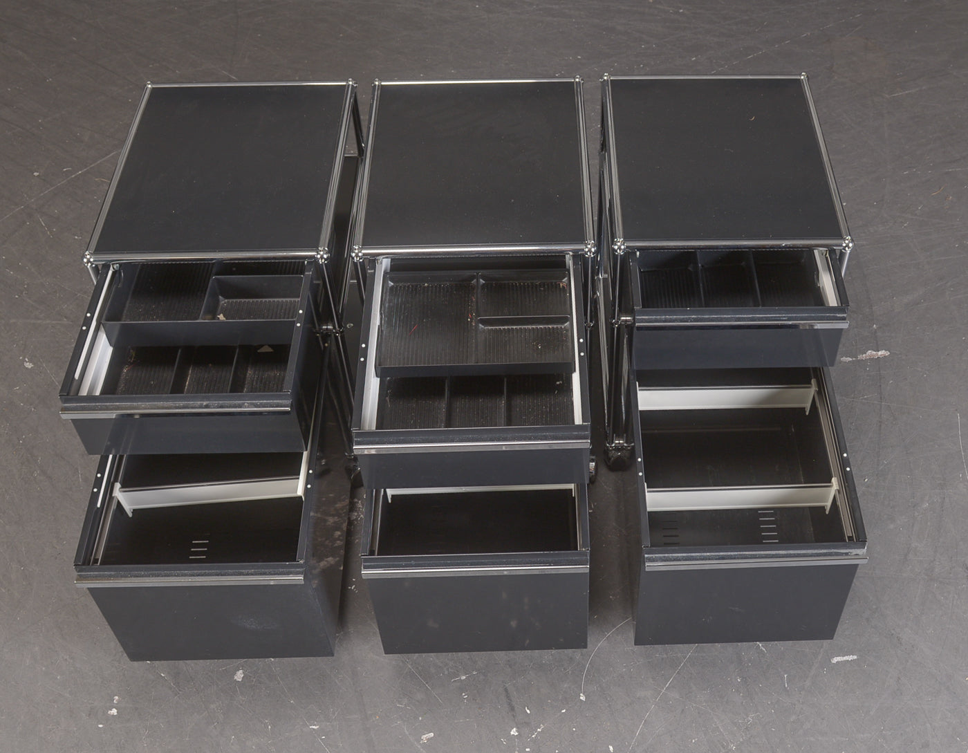 USM Haller / Fritz Haller & Paul Schärer wheeled modules.
