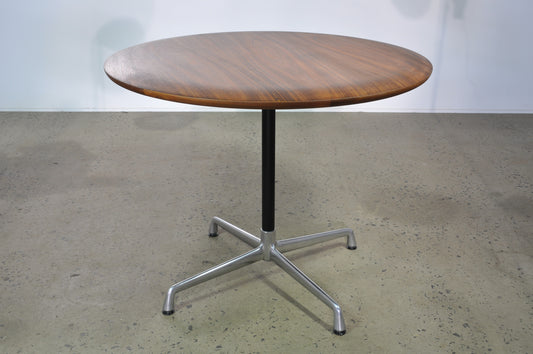 American Walnut Table 90cm - Case 22