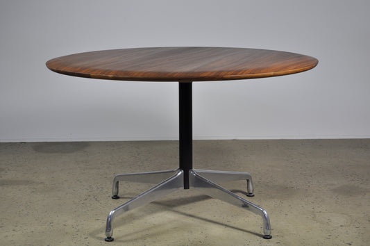 American Walnut Table 120cm - Case 22