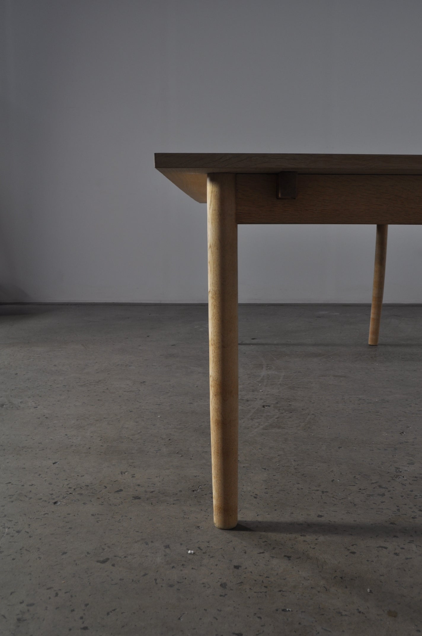 Oak extendable dining table.