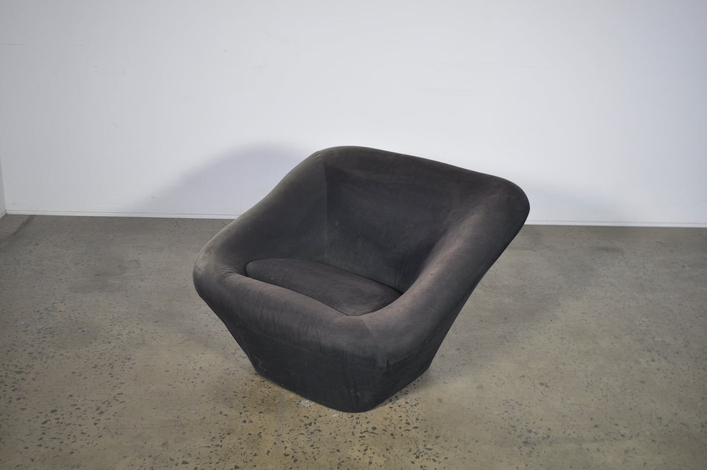 Artifort Classic Nest Chair by Pierre Paulin.
