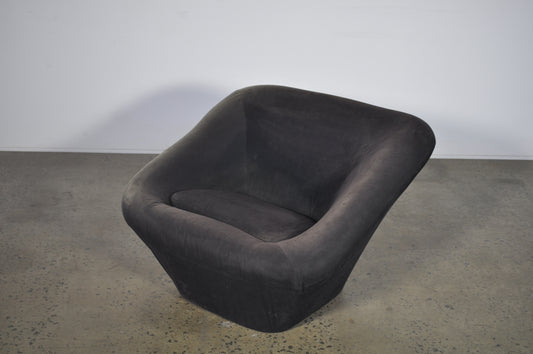 Artifort Classic Nest Chair by Pierre Paulin.