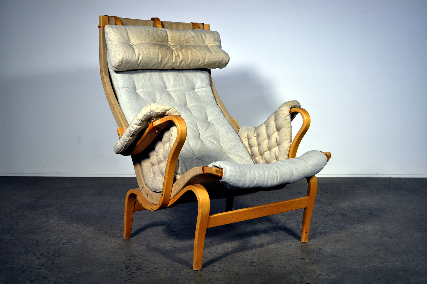 Pernilla chair by Bruno Mathsson for DUX.