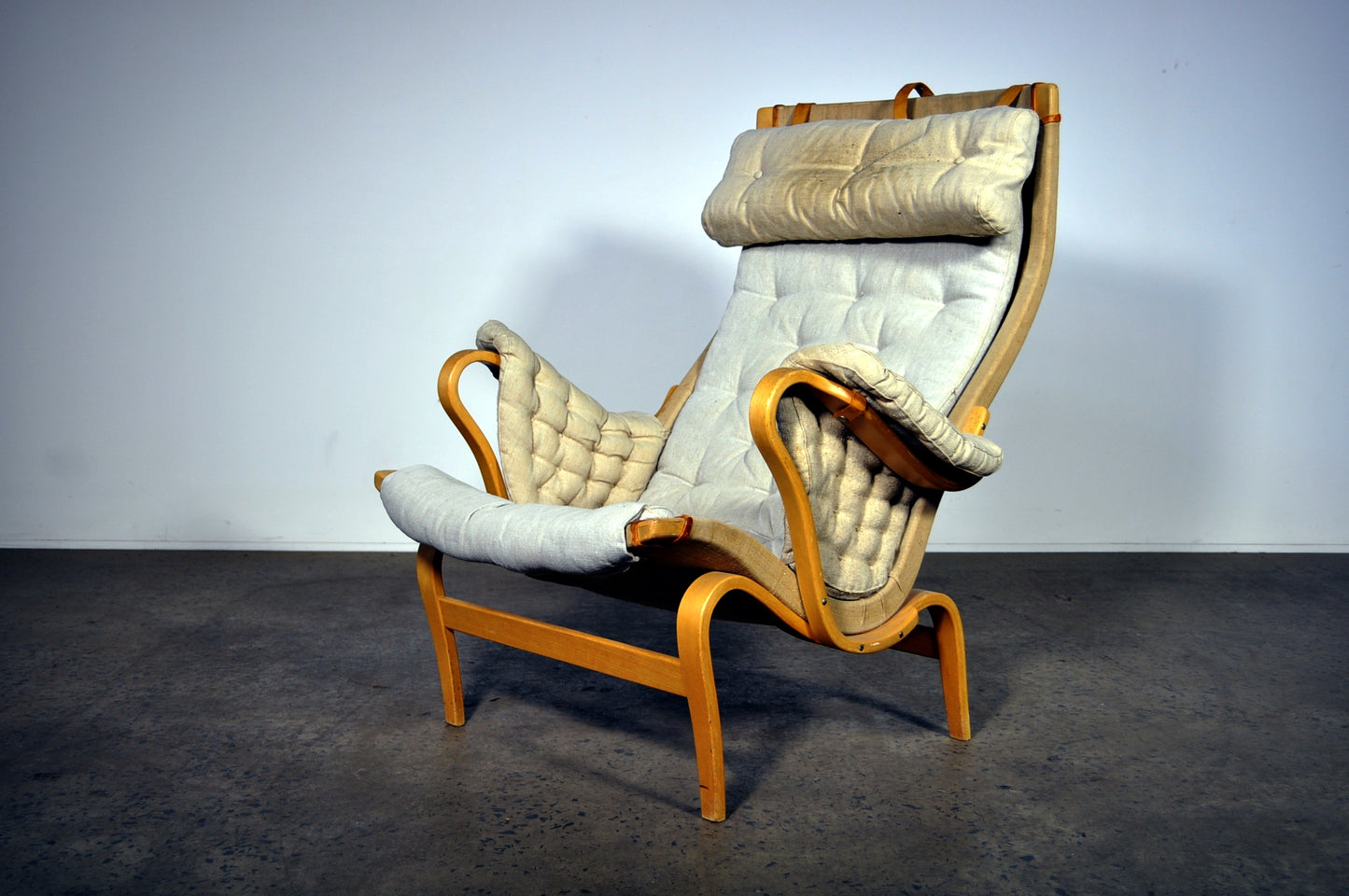 Pernilla chair by Bruno Mathsson for DUX.