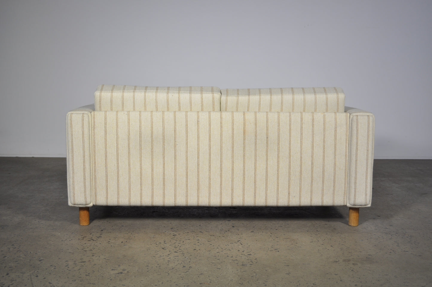 Hans J.Wegner Century 2000 sofa by GETAMA.