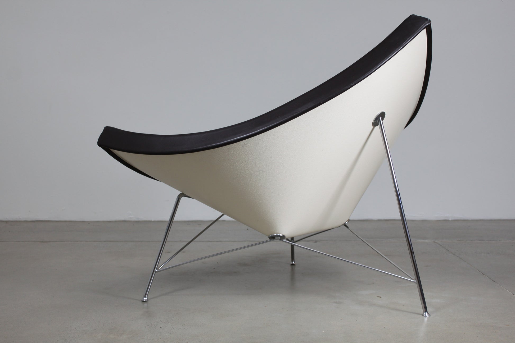 George Nelson Vitra Coconut Chair - Case 22