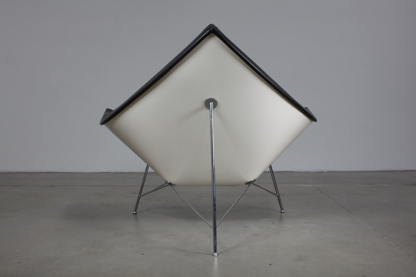 George Nelson Vitra Coconut Chair - Case 22