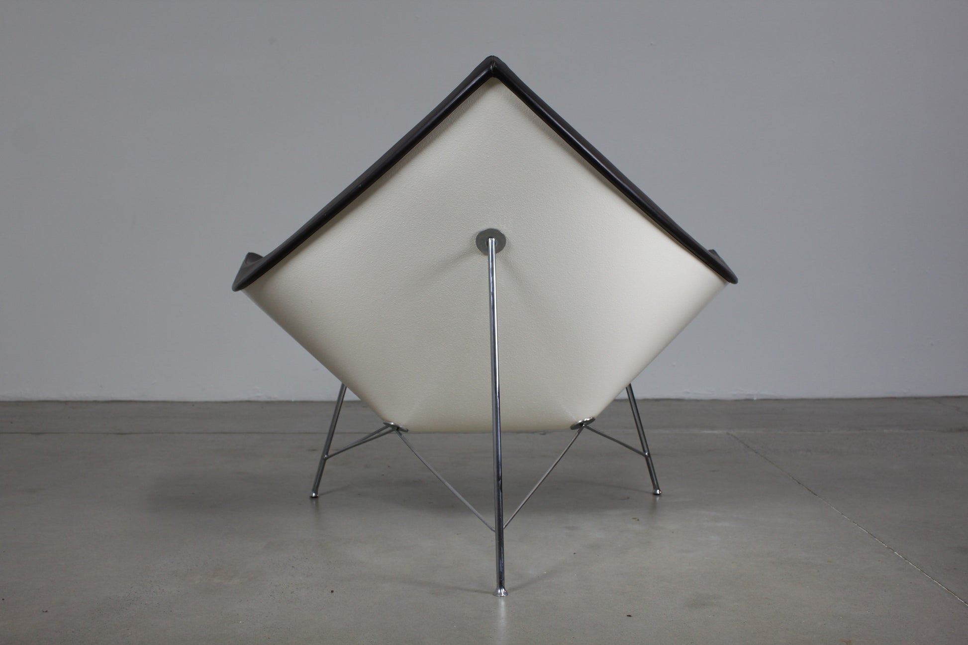 George Nelson Vitra Coconut Chair - Case 22