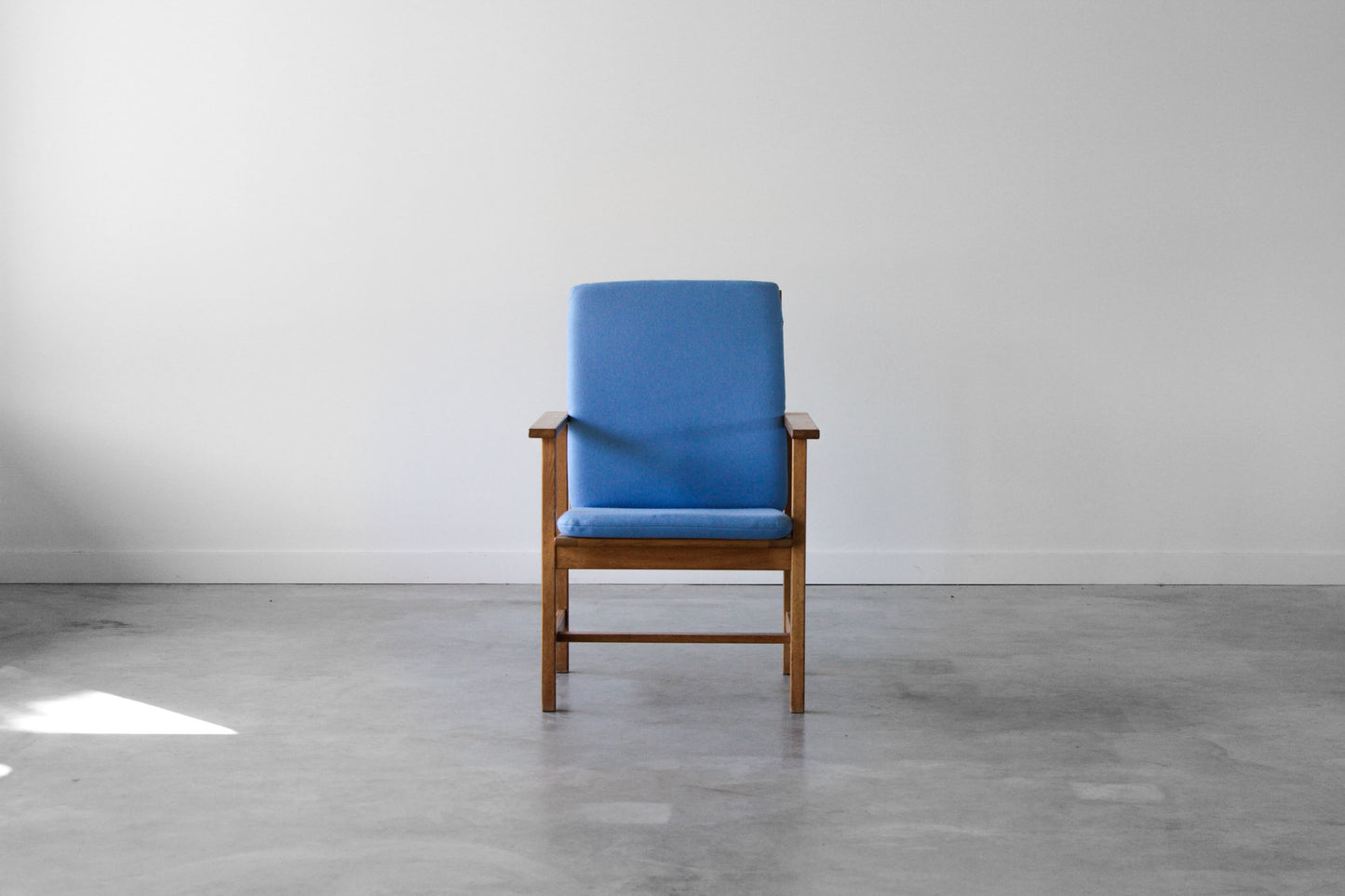 Børge Mogensen 2257 model armchair/dining chairs. Set of Eight.