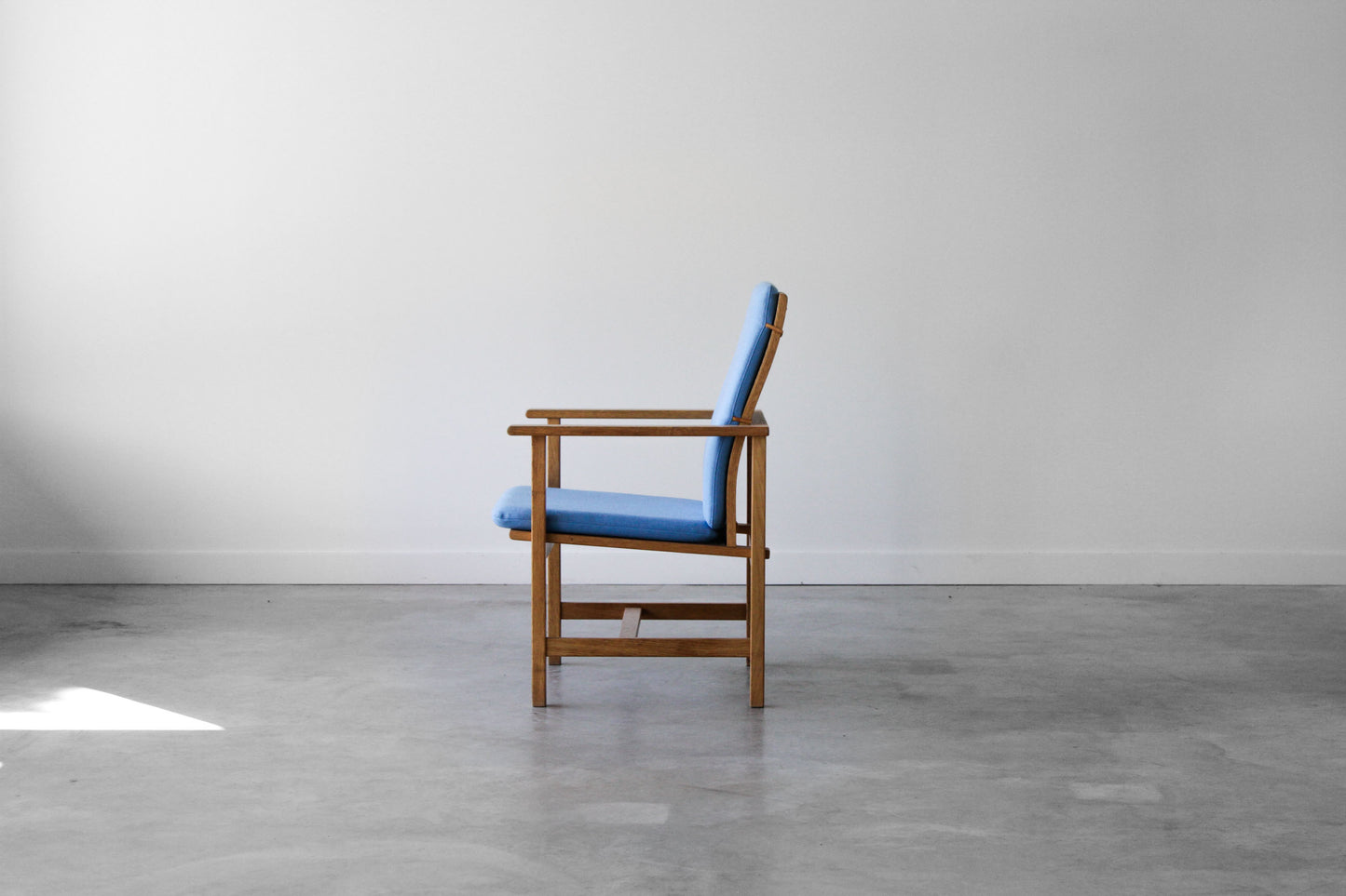 Børge Mogensen 2257 model armchair/dining chairs. Set of Eight.